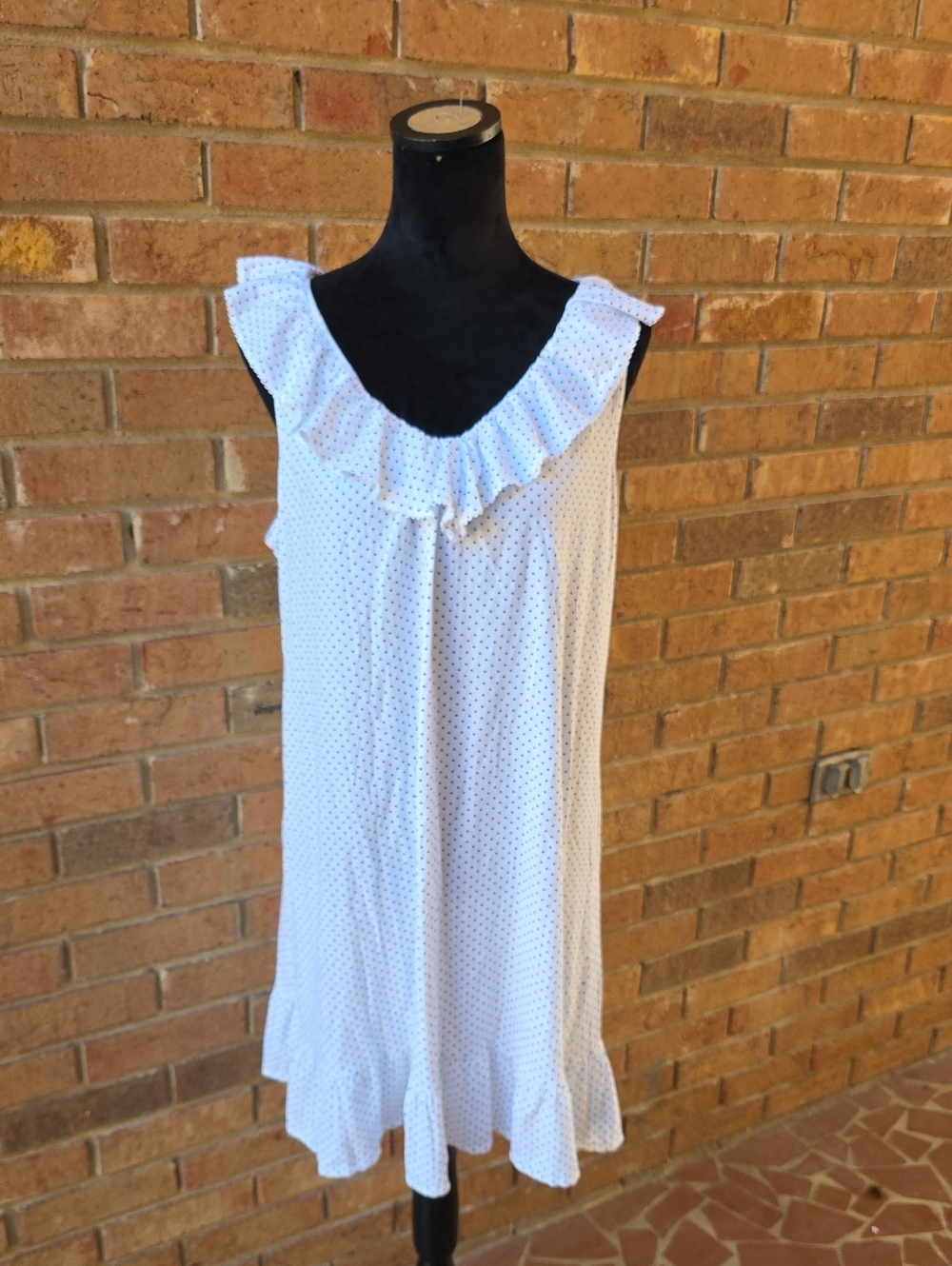 Ralph Lauren White Slip with Navy Dot Ruffle Neckline Size Large